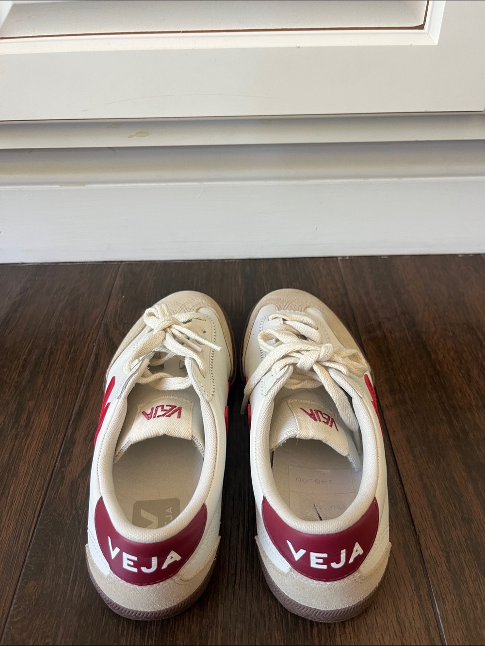 NWT VEJA VOLLEY SNEAKERS - Picture 6 of 9